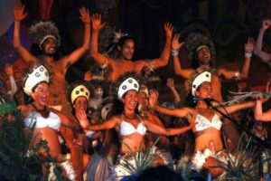 Polynesischer Tanz der Rapa Nui auf der Osterinsel
